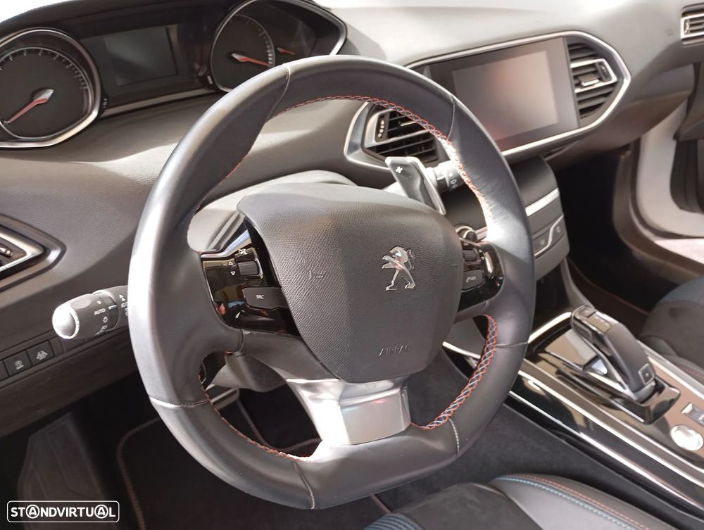 Peugeot 308 1.2 PureTech GT EAT8 - 16