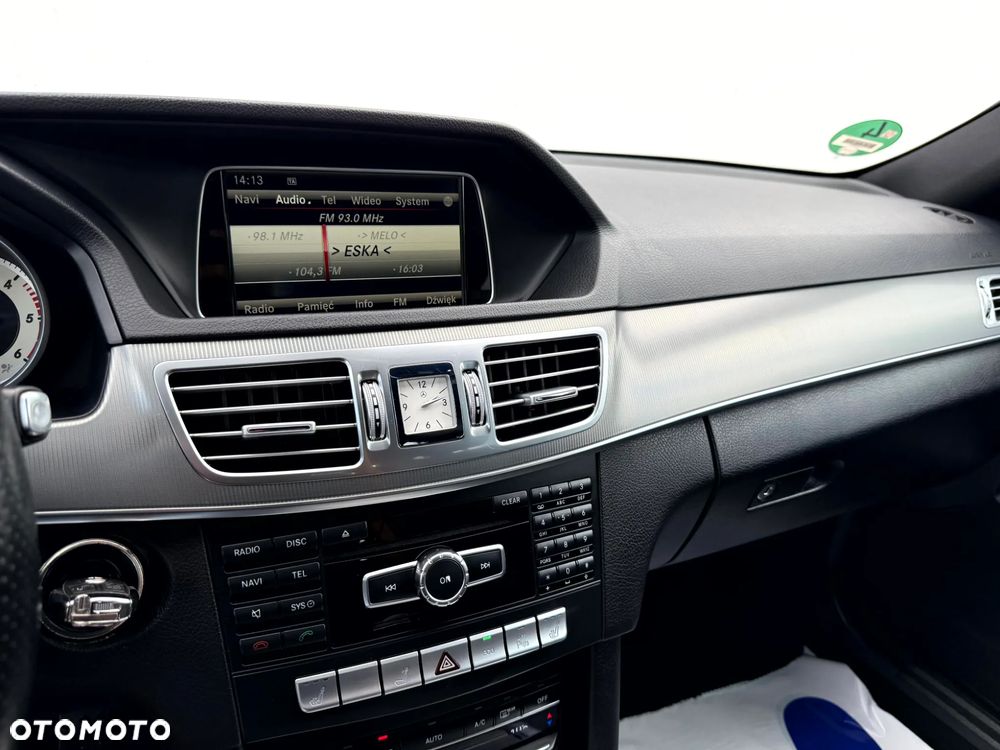 Mercedes-Benz Klasa E 220 CDI DPF BlueEFFICIENCY Automatik Avantgarde - 18