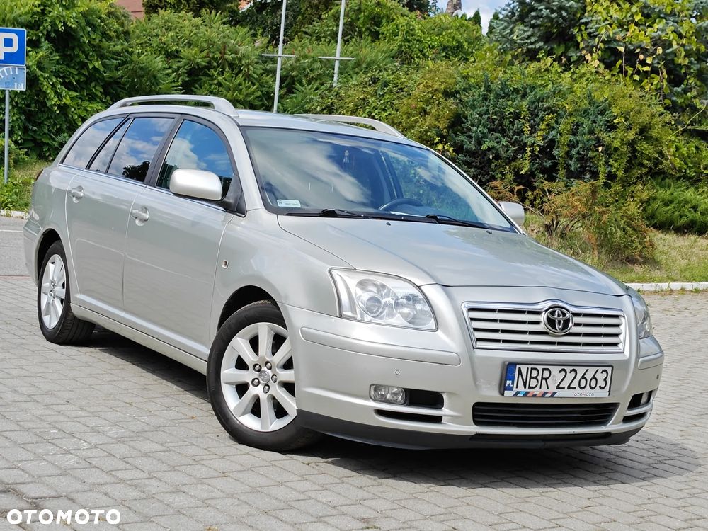 Toyota Avensis 2.0 VVT-i Executive - 1