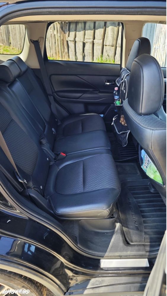 Mitsubishi Outlander 2.0 Litre DOHC MIVEC 4WD Instyle Navi - 5