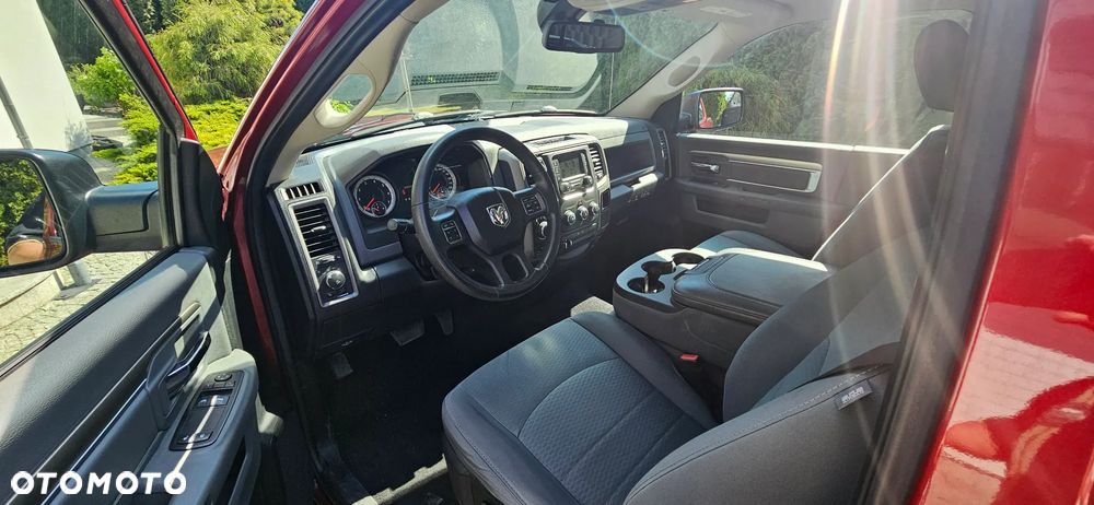 Dodge RAM - 8