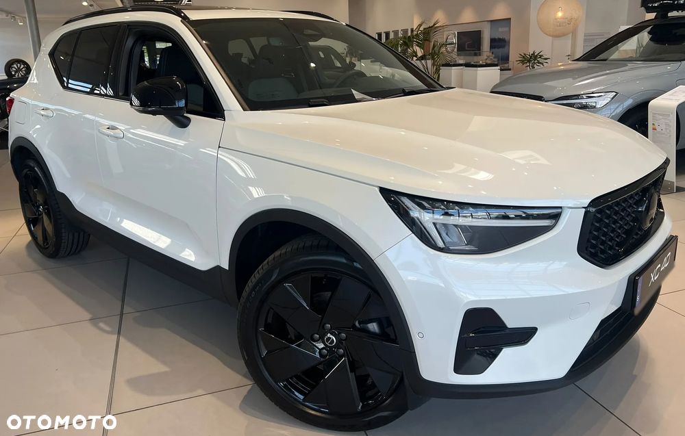 Volvo XC 40 B4 B AWD DKG Ultimate Dark - 6