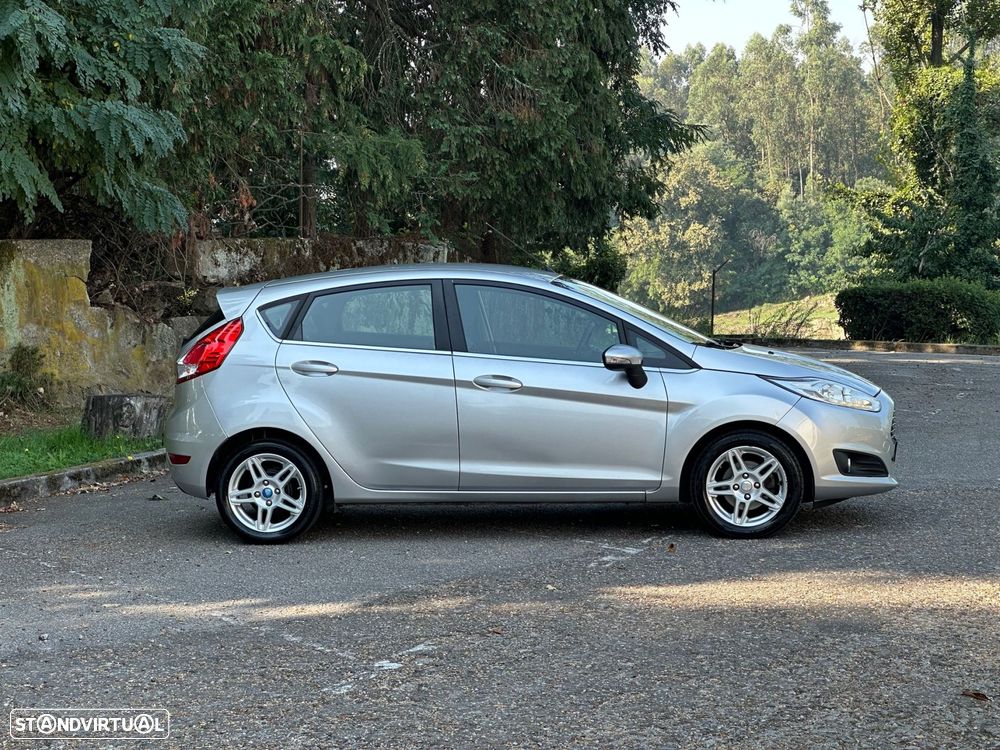 Ford Fiesta 1.5 TDCi Titanium - 22