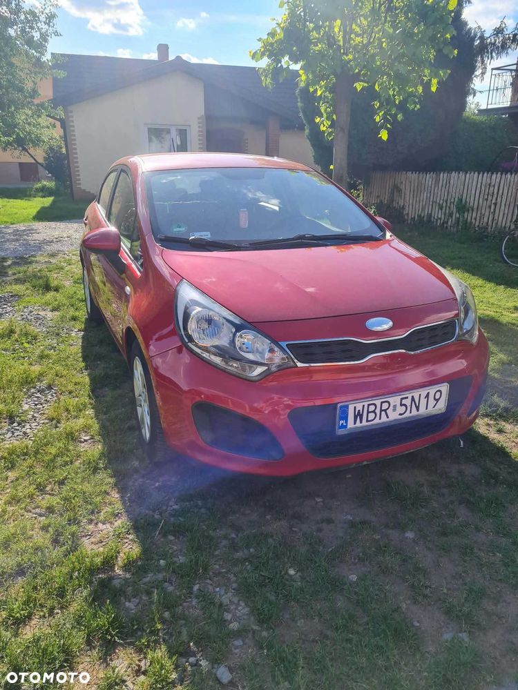 Kia Rio - 3