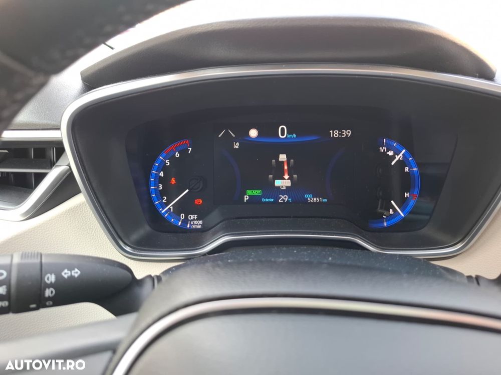 Toyota Corolla - 4