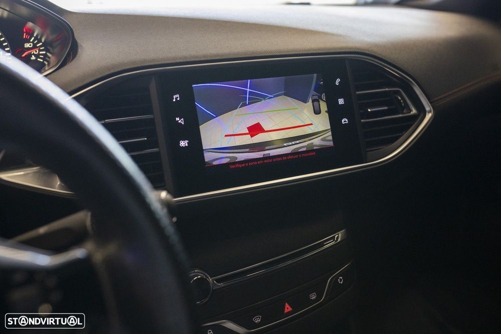 Peugeot 308 1.6 e-THP GTi - 16