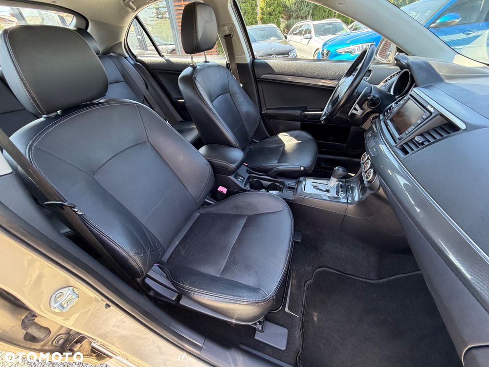Mitsubishi Lancer 1.8 CVT Instyle - 38