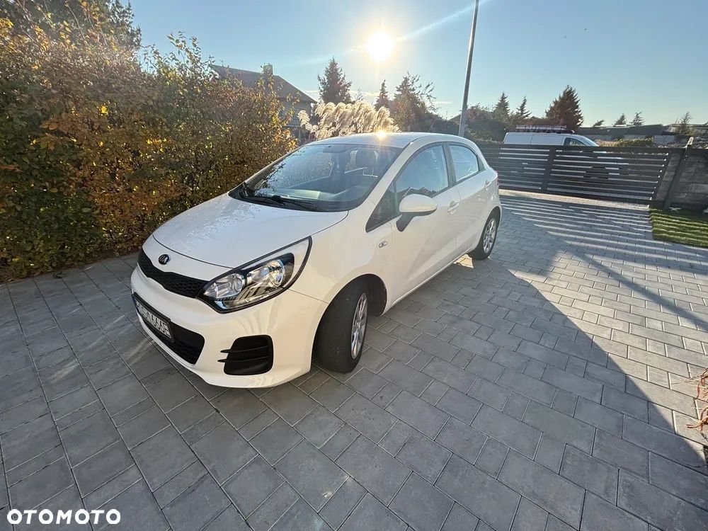 Kia Rio - 7