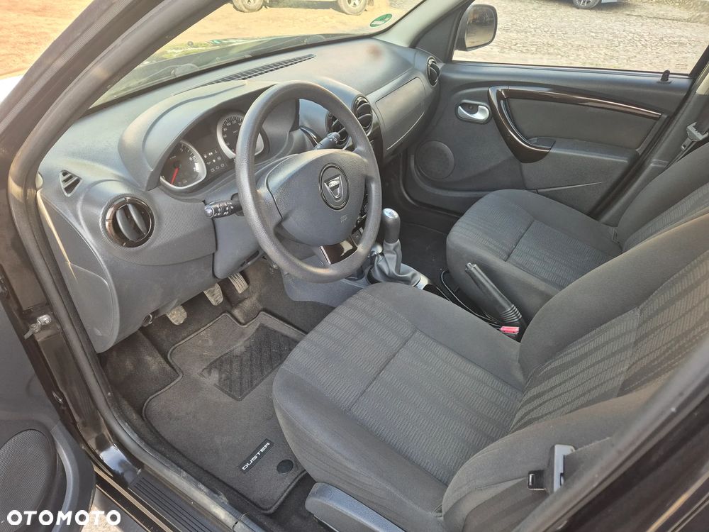 Dacia Duster 1.6 16V 4x4 Laureate - 8