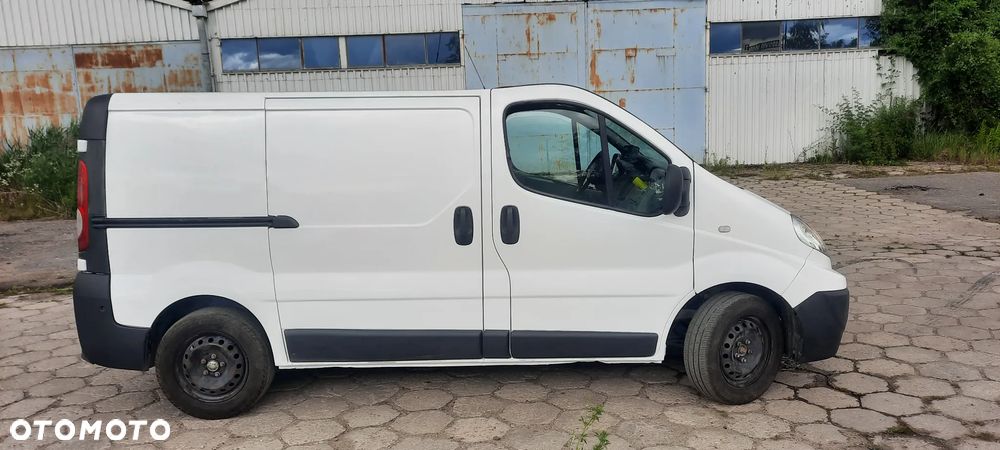 Renault Trafic - 15