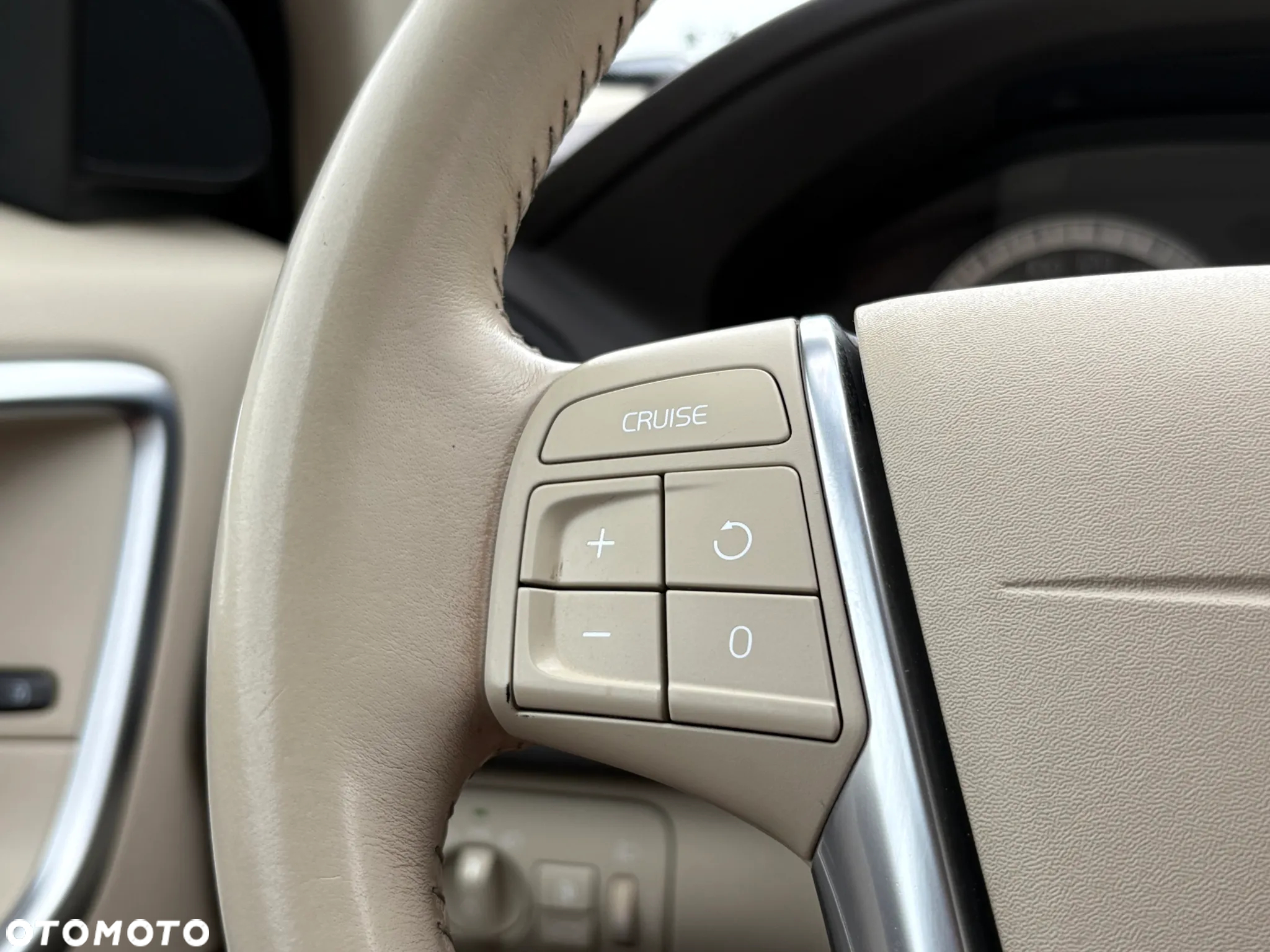 Volvo XC 60 2.4D AWD Momentum - 14