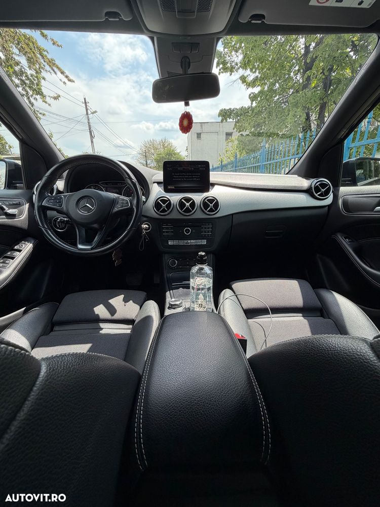 Mercedes-Benz B 220 d 4Matic Aut. - 1