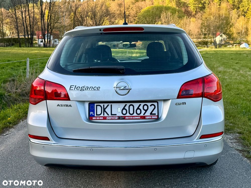 Opel Astra 1.9 CDTI Essentia - 33