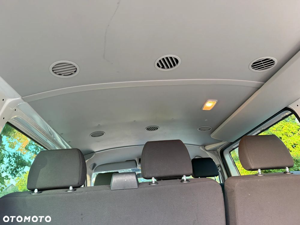 Volkswagen Transporter - 19