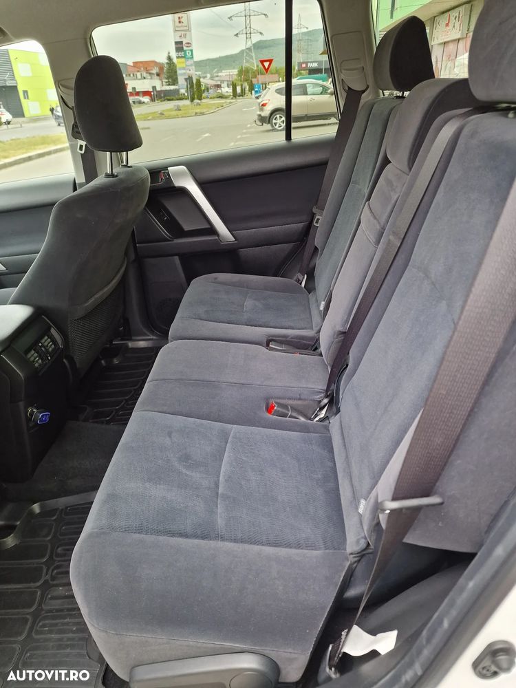 Toyota Land Cruiser 2.8 D-4D - 7