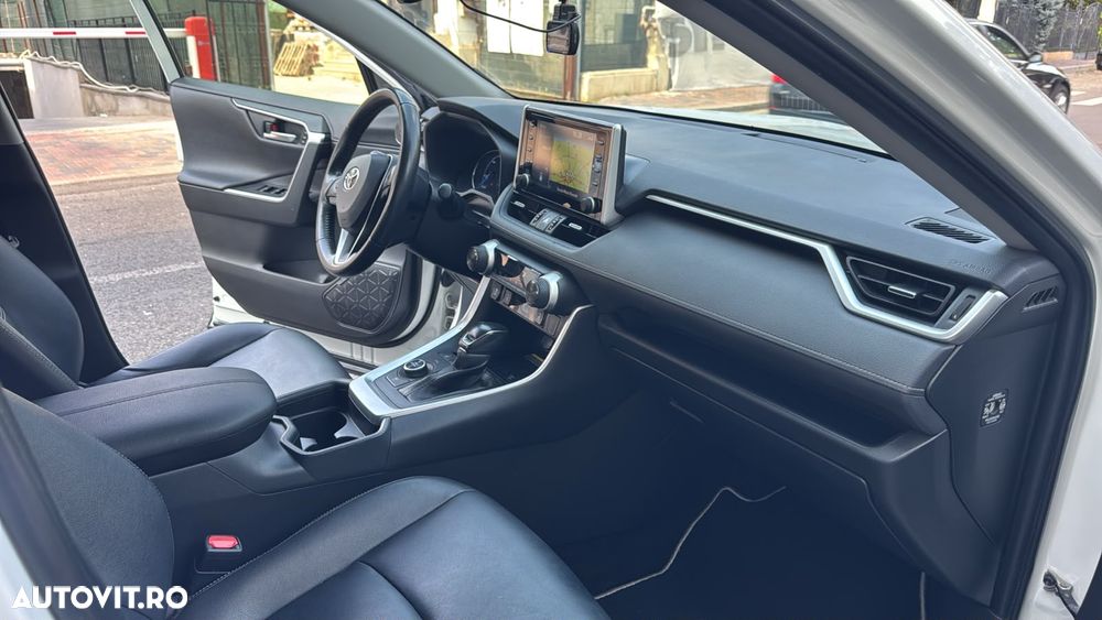 TOYOTA RAV4 2021 — imagine 10