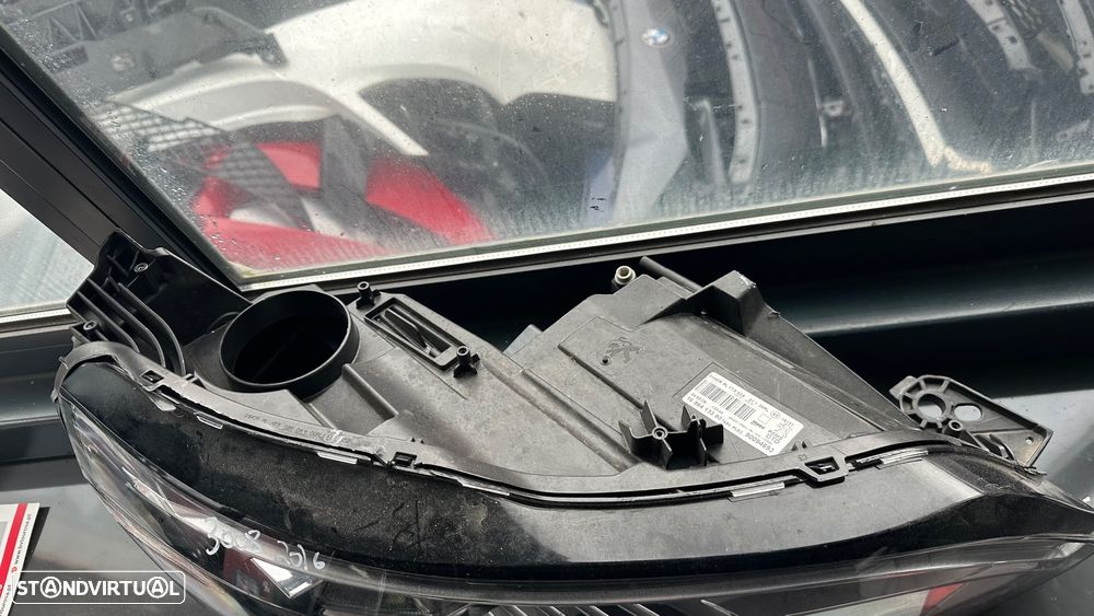 Farol drt Peugeot 3008 2016 - 3