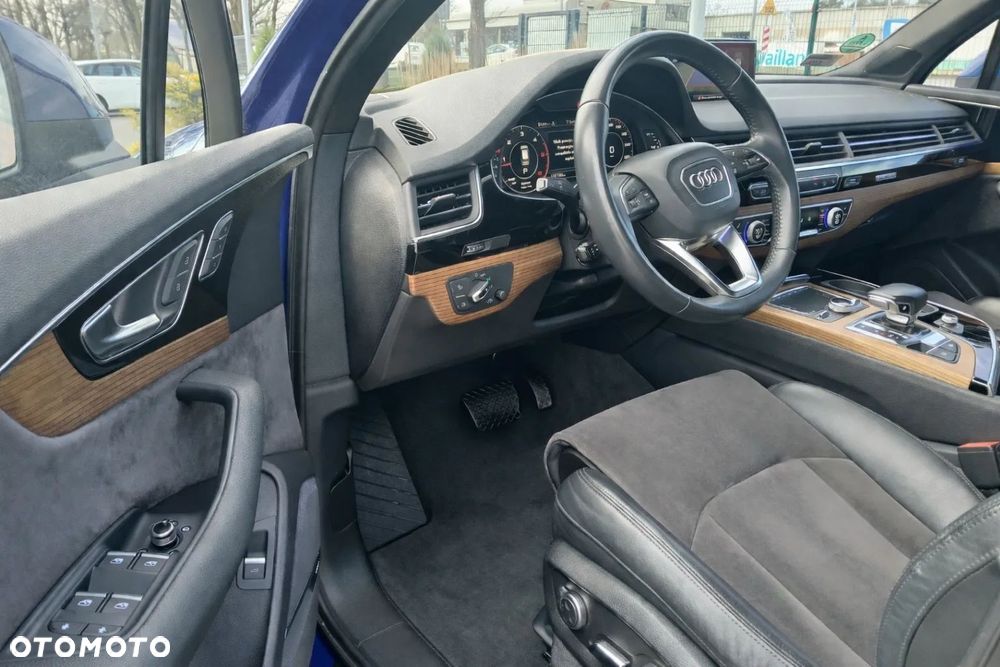Audi Q7 - 8