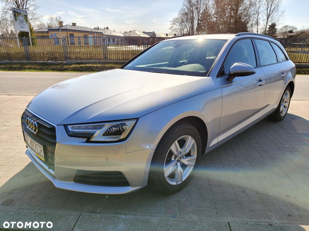 Audi A4 Avant - 1