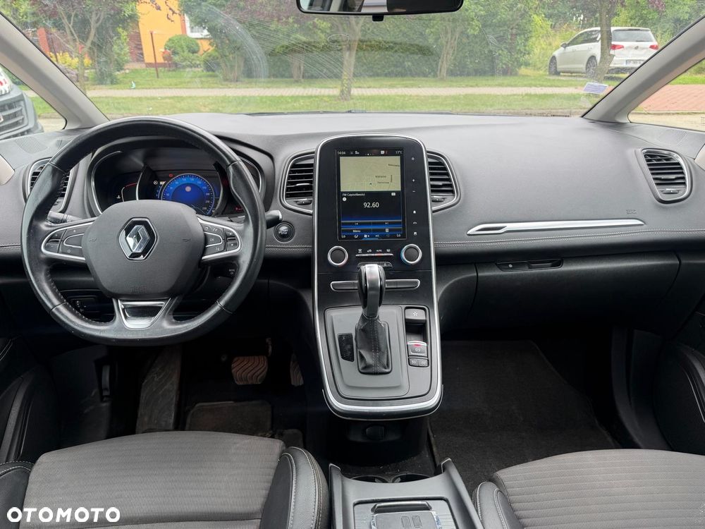 Renault Scenic - 11