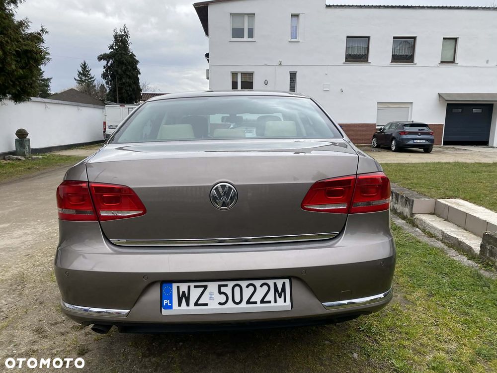 Volkswagen Passat 1.6 TDI Comfortline - 4
