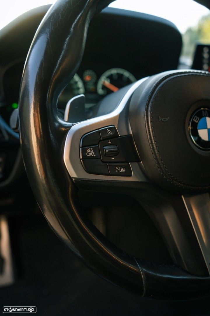 BMW 520 d Pack M Auto - 13