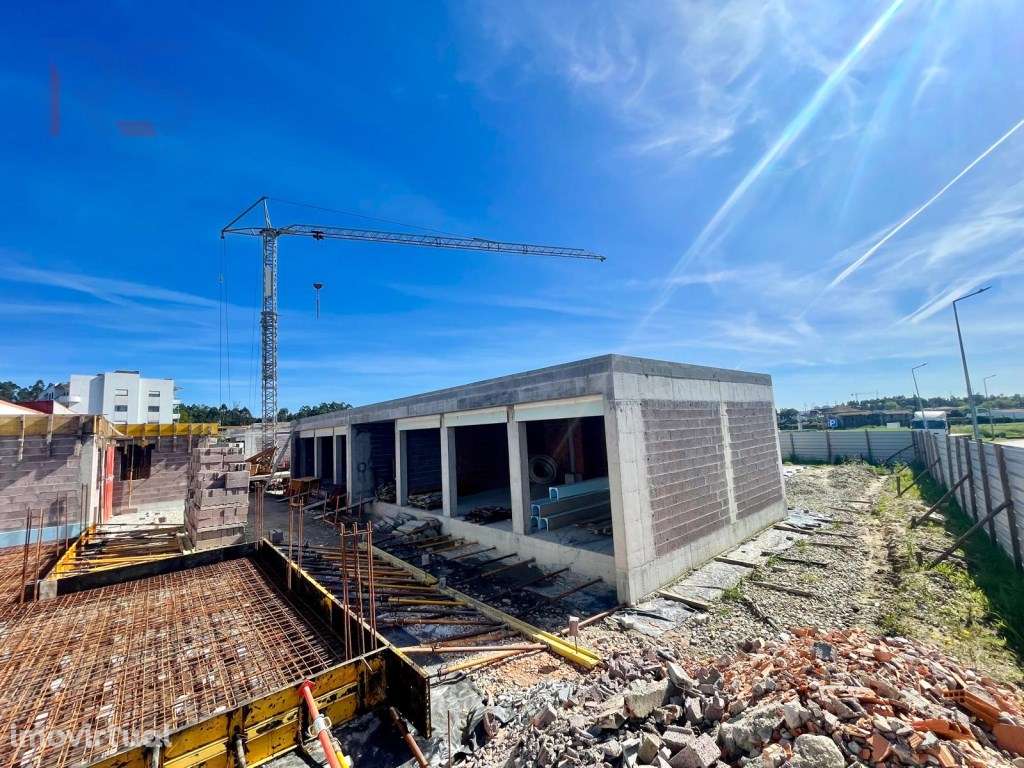 Moradia térrea T4 - Grande imagem: 4/36