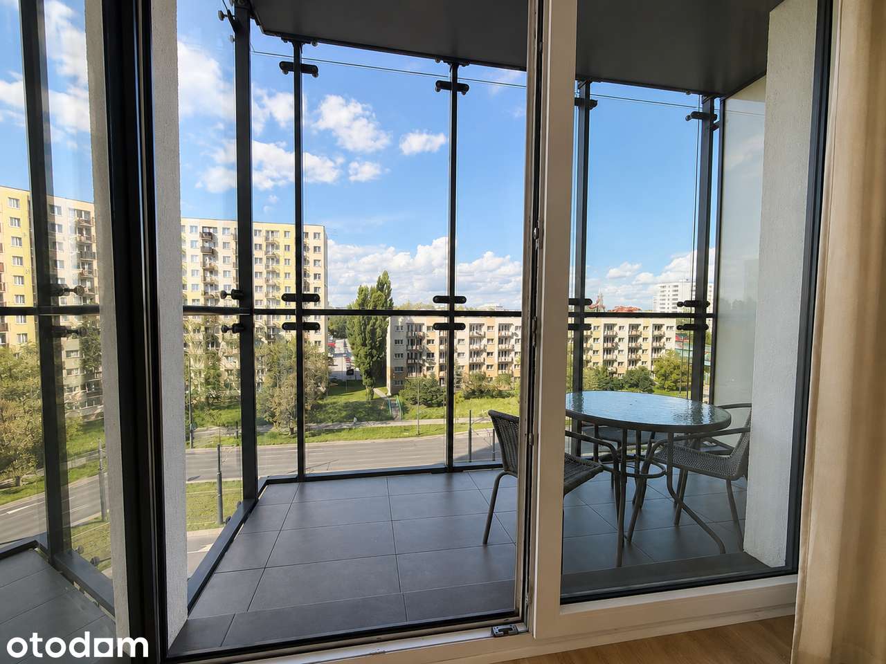 Bliska Wola Tower | Nowoczesny apartament 2-pokojowy | 42 m² |