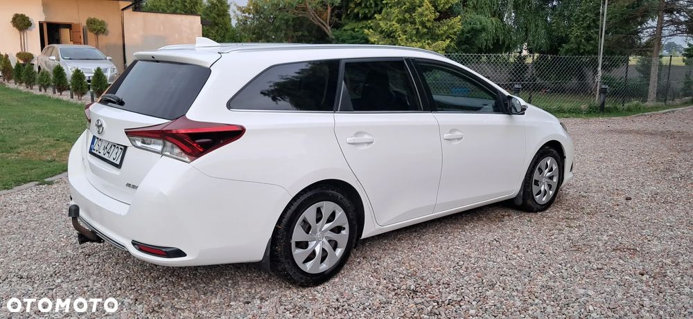 Toyota Auris - 4