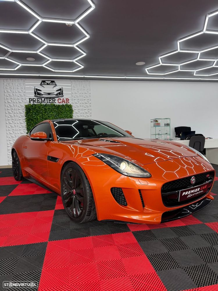 Jaguar F-Type 5.0 V8 S/C SVR AWD - 4
