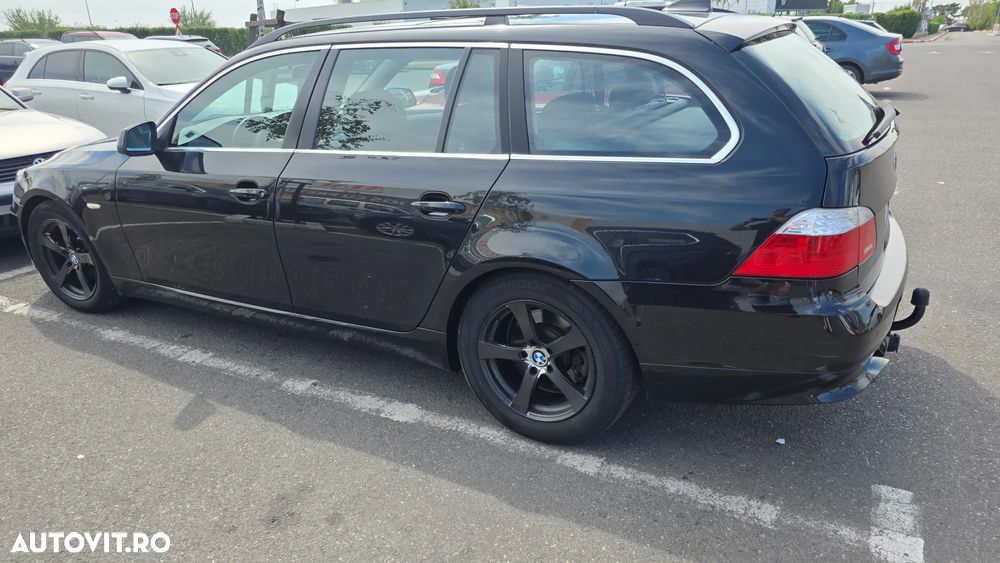 BMW Seria 5 520d Touring - 3