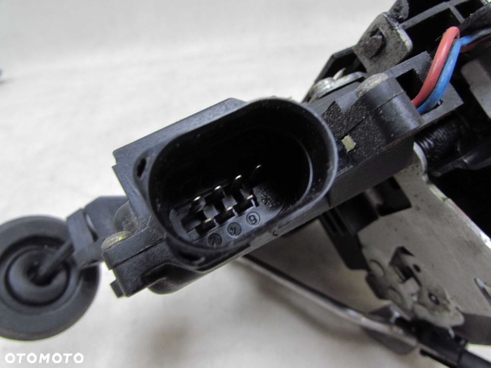 AUDI A4 B6 01-05 ZAMEK DRZWI TYL PRAWY 7 PIN 8E0839016 - 6