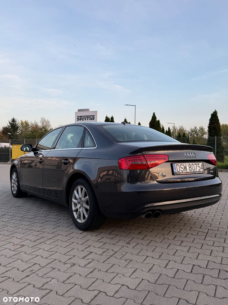 Audi A4 Limousine - 17