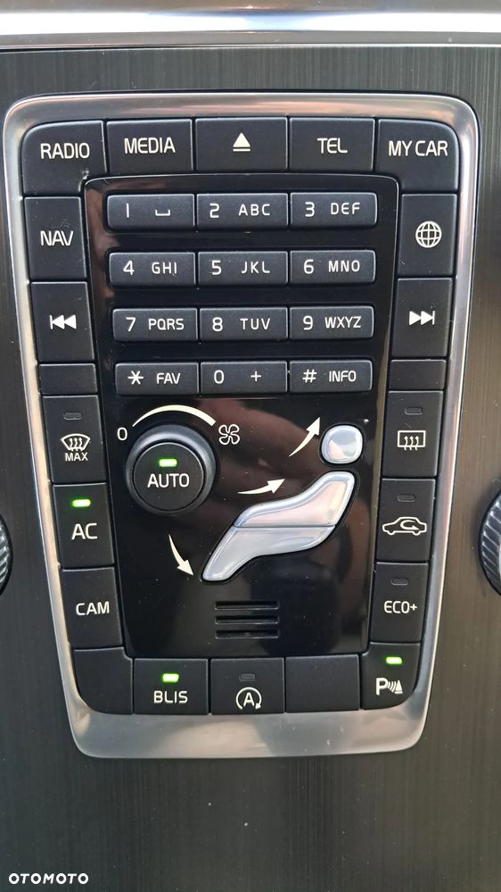 Volvo XC 60 T6 Geartronic Momentum - 15