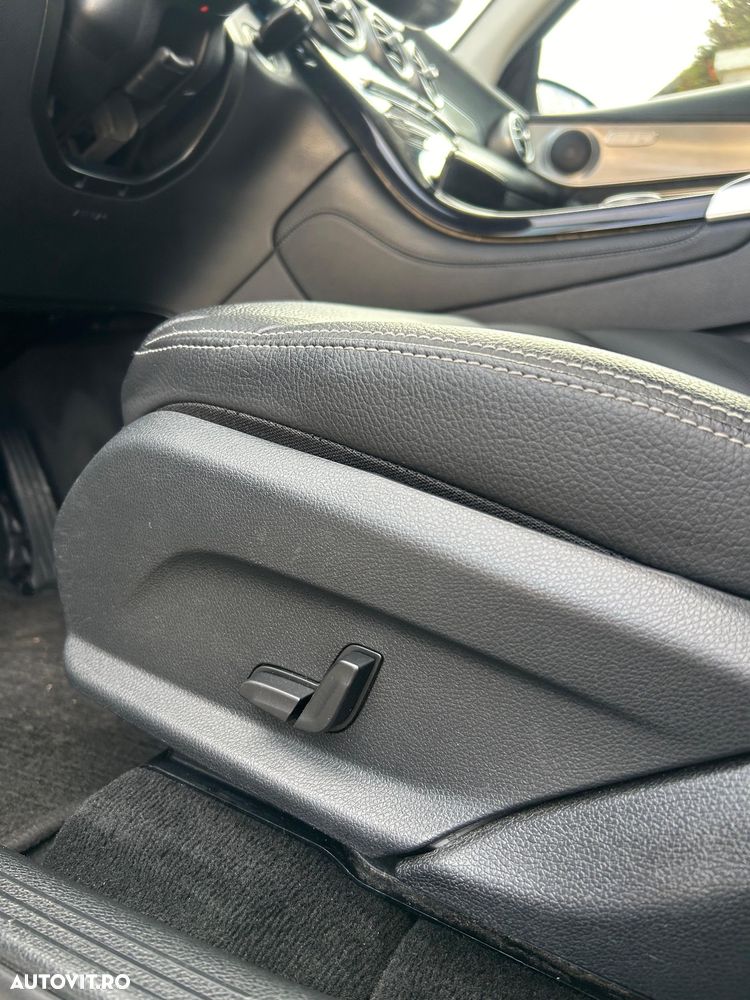 Mercedes-Benz GLC 220 d 4MATIC - 29