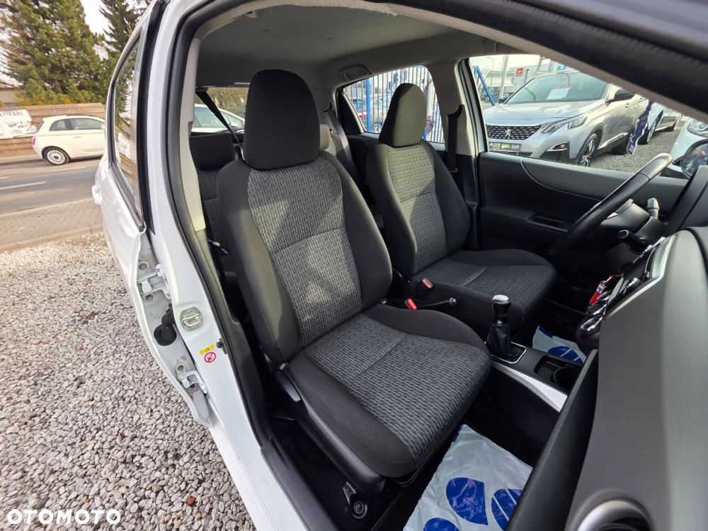 Toyota Yaris - 23