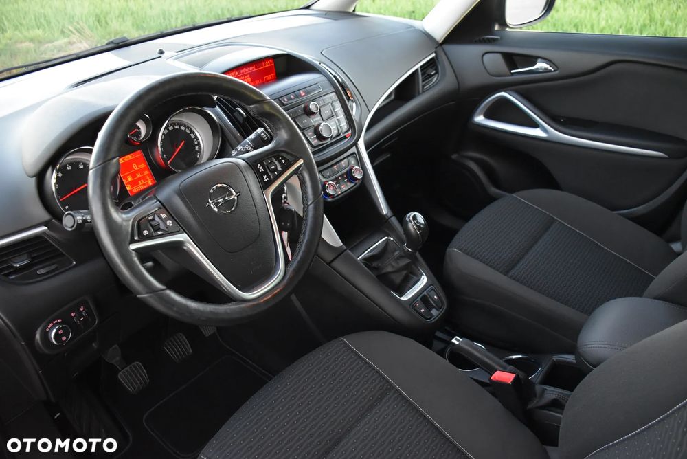 Opel Zafira Tourer 1.4 Turbo Innovation - 15