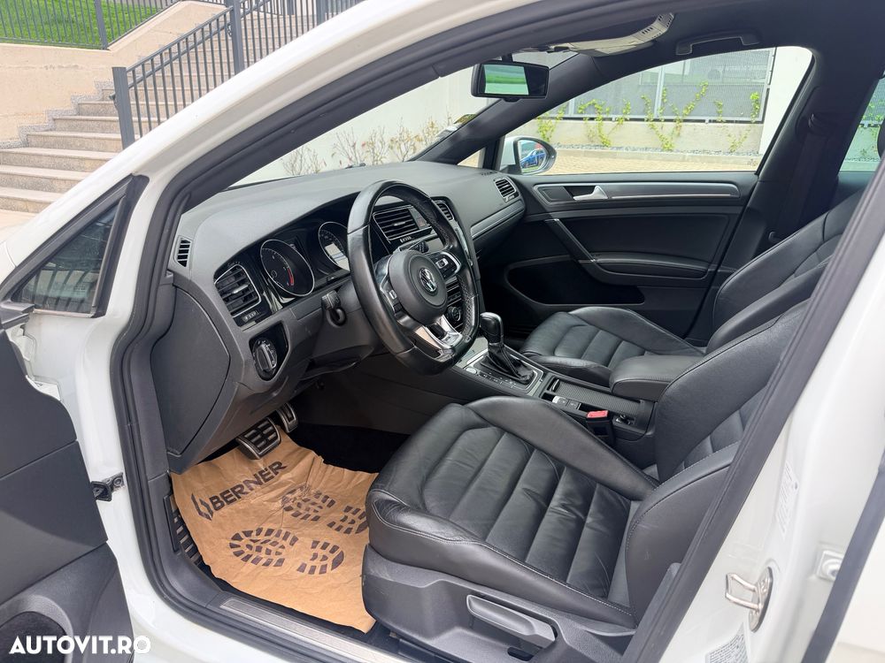 Volkswagen Golf - 13