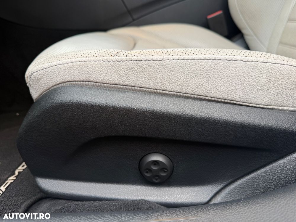 Mercedes-Benz C 400 4Matic T 7G-TRONIC AMG Line - 23