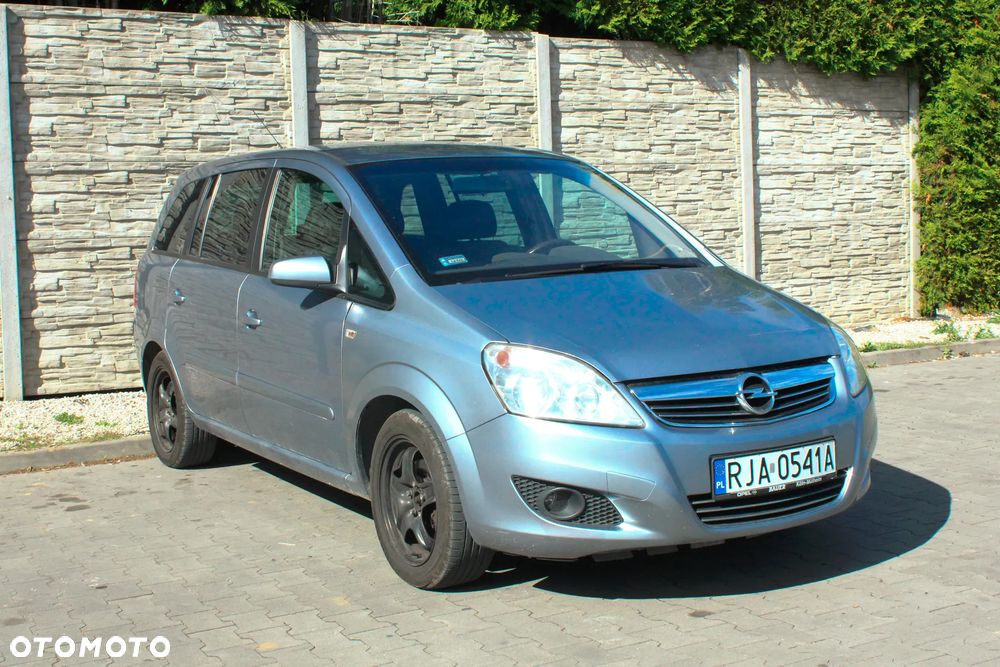 Opel Zafira - 17