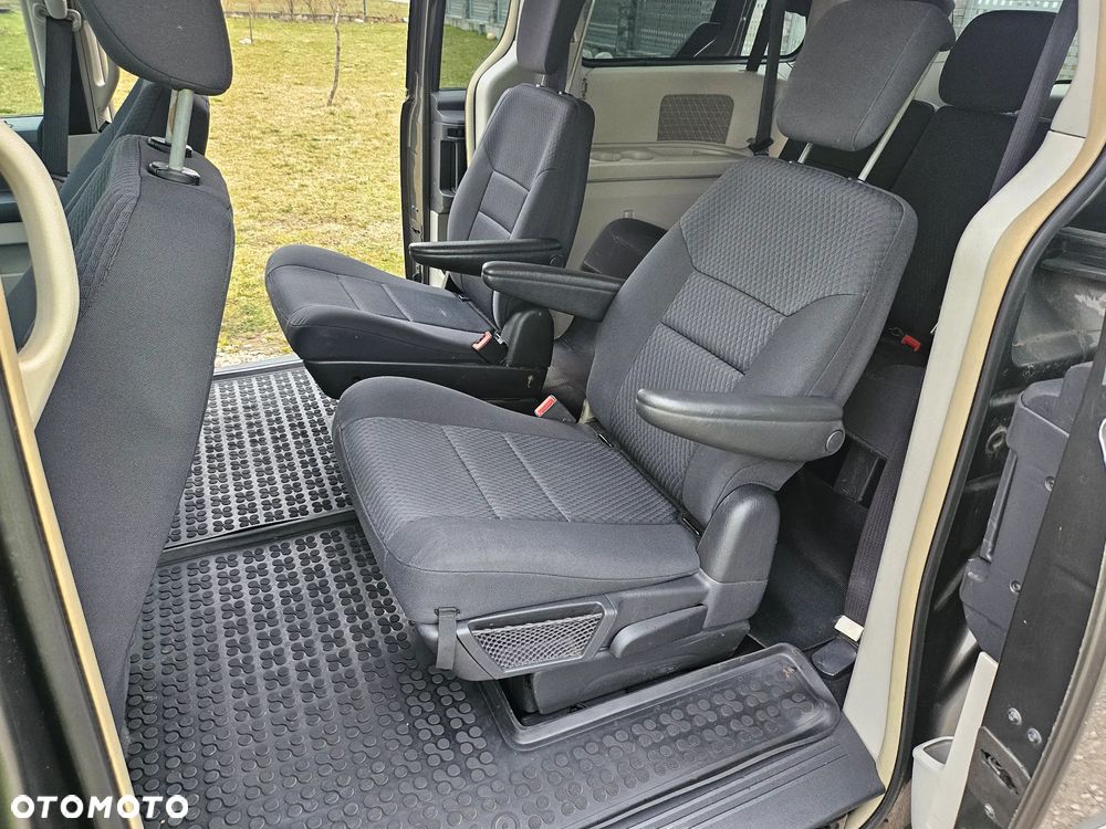 Chrysler Grand Voyager 2.8 CRD LX - 8