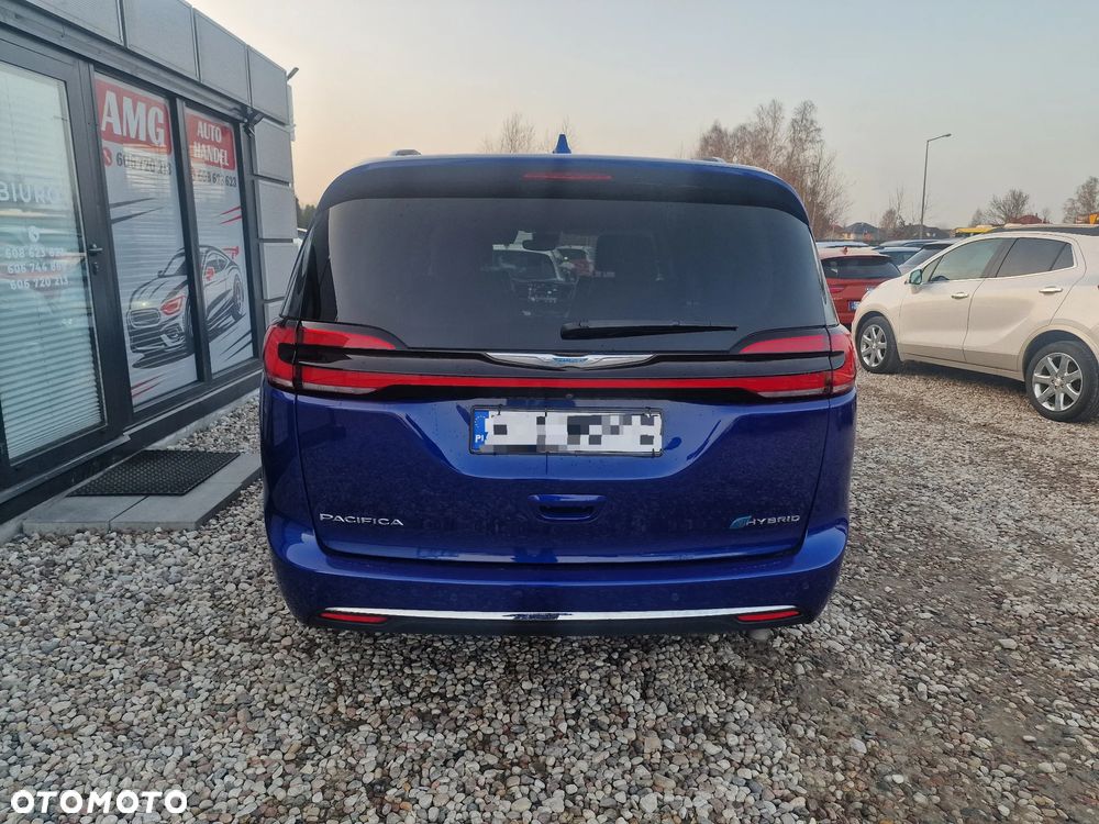 Chrysler Pacifica - 9