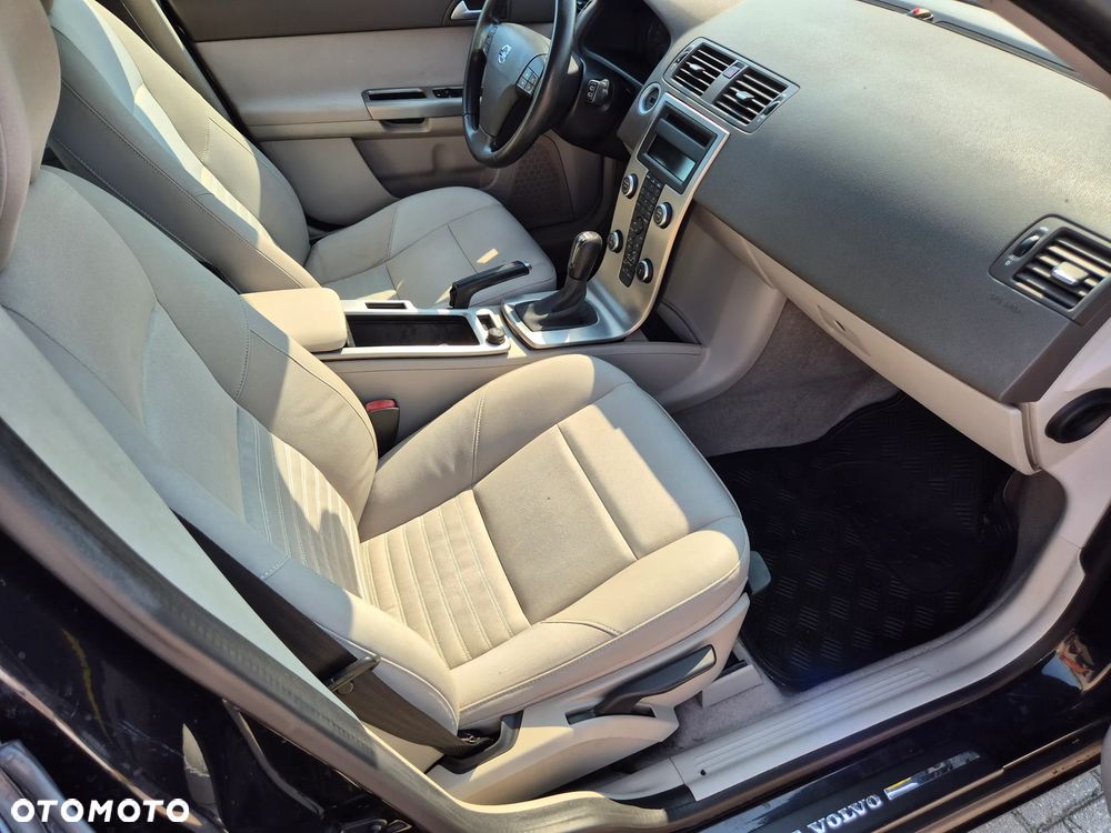 Volvo V50 2.0D R-Design Kinetic - 6
