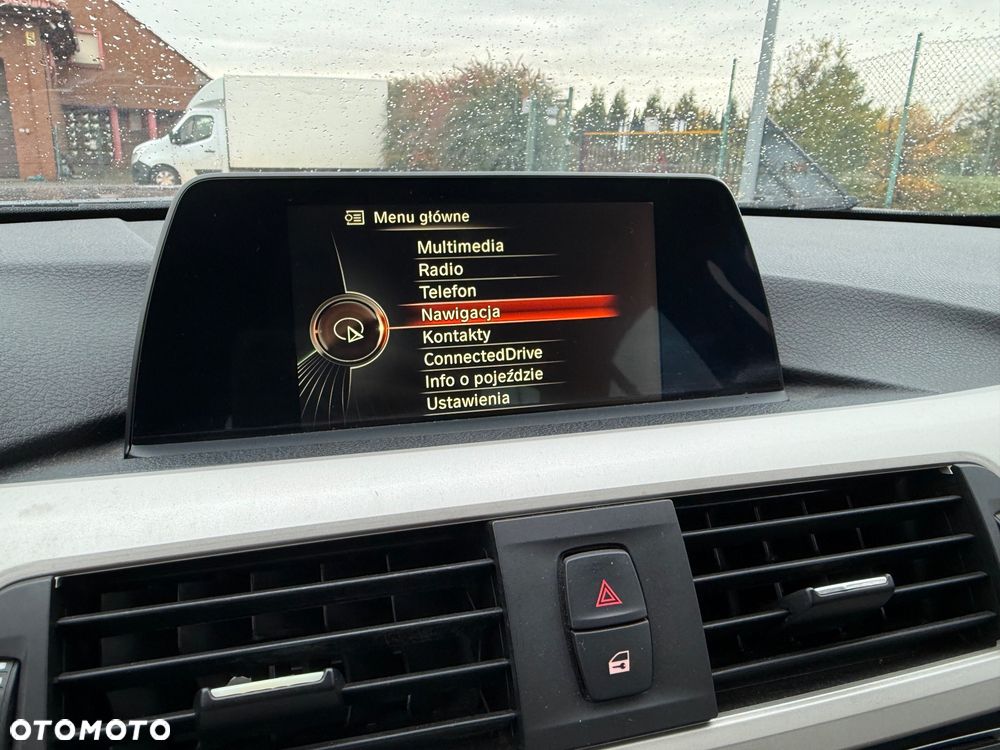BMW Seria 3 318d Modern Line - 24
