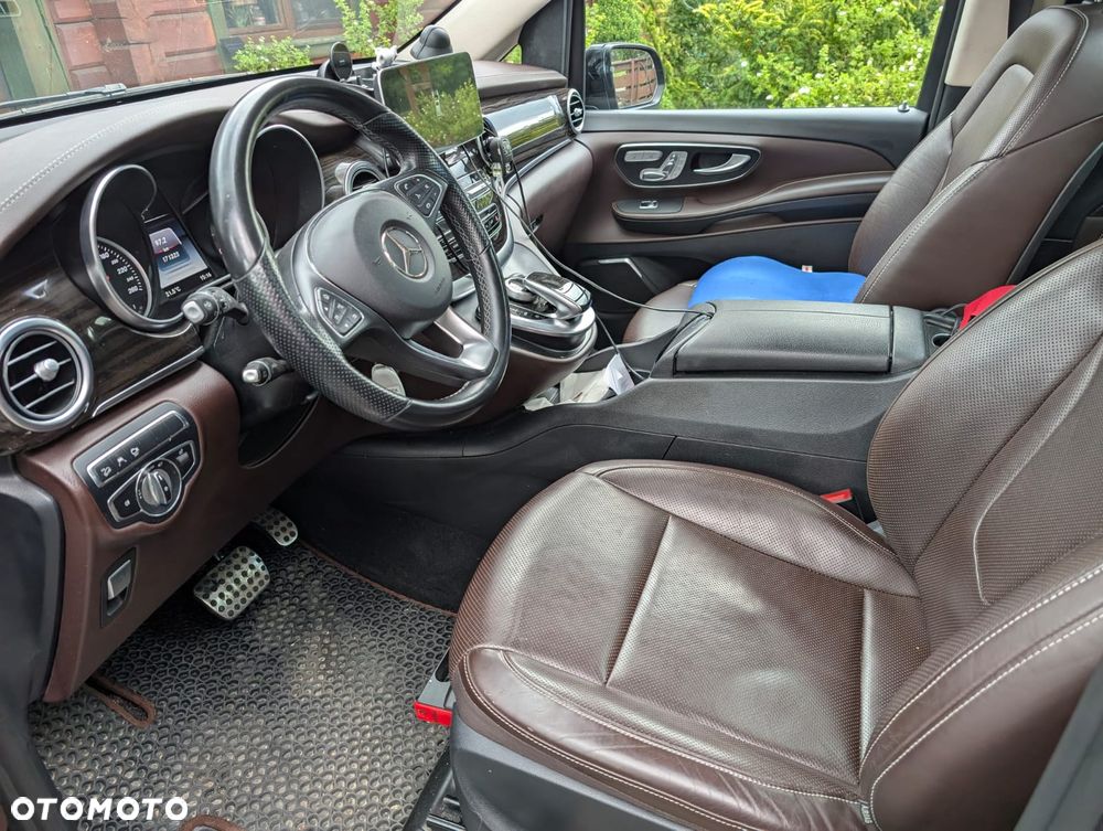 Mercedes-Benz Klasa V 250 d 4-Matic Exclusive 7G-Tronic - 18