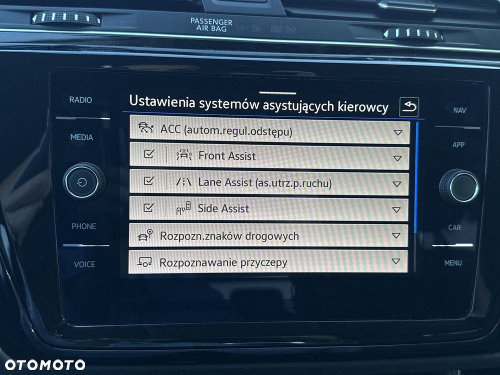 Volkswagen Touran 1.5 TSI EVO Highline - 26