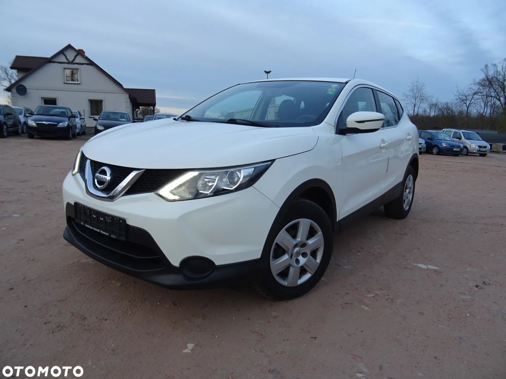 Nissan Qashqai - 1