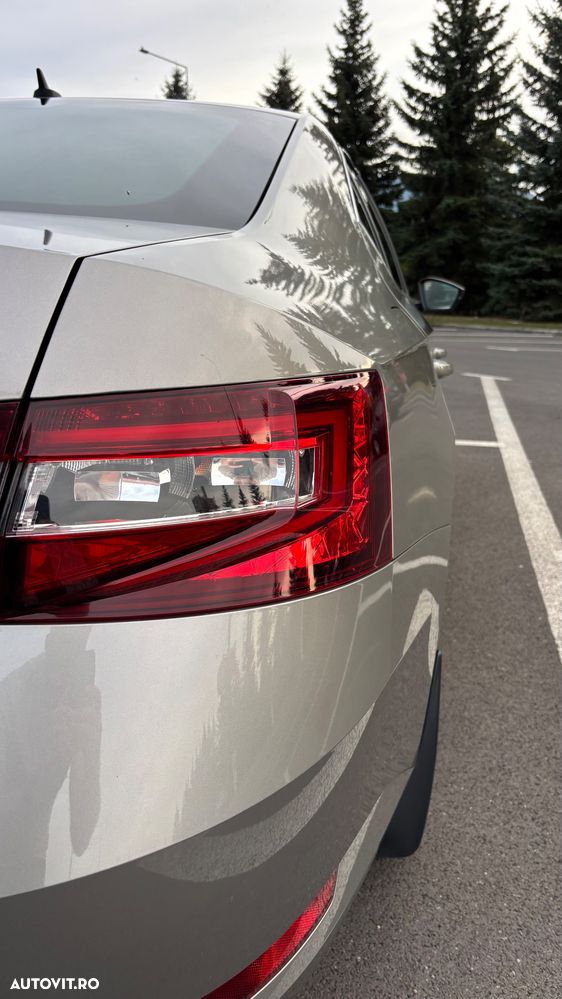 Skoda Superb 1.4 TSI Ambition - 11