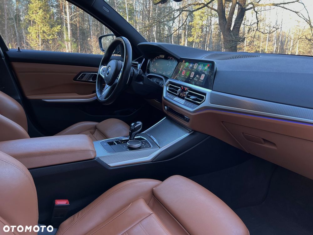 BMW Seria 3 330i xDrive M Sport - 8