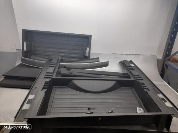 Quartela / Forra Mala Audi Q7 (4Lb) - 2